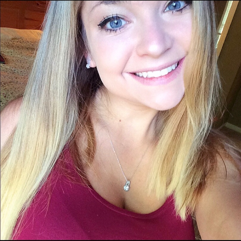 Meet your Posher, Brianna